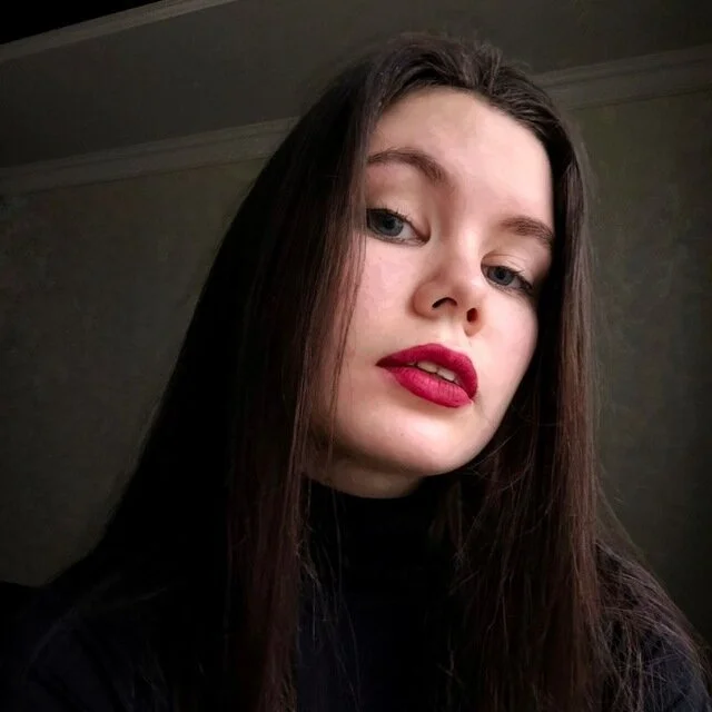 TinaShade's Offline Chat Room