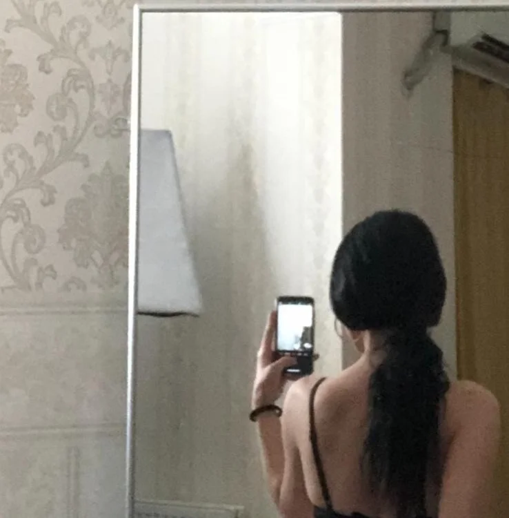 MelaniaTres' Offline XXX Chat