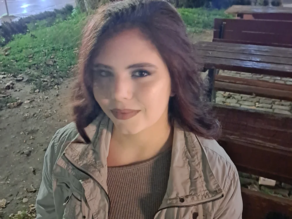 MaskGirl049's Offline Chat Room