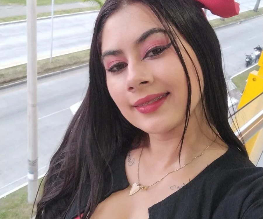 hannah_moreira offline chatrum