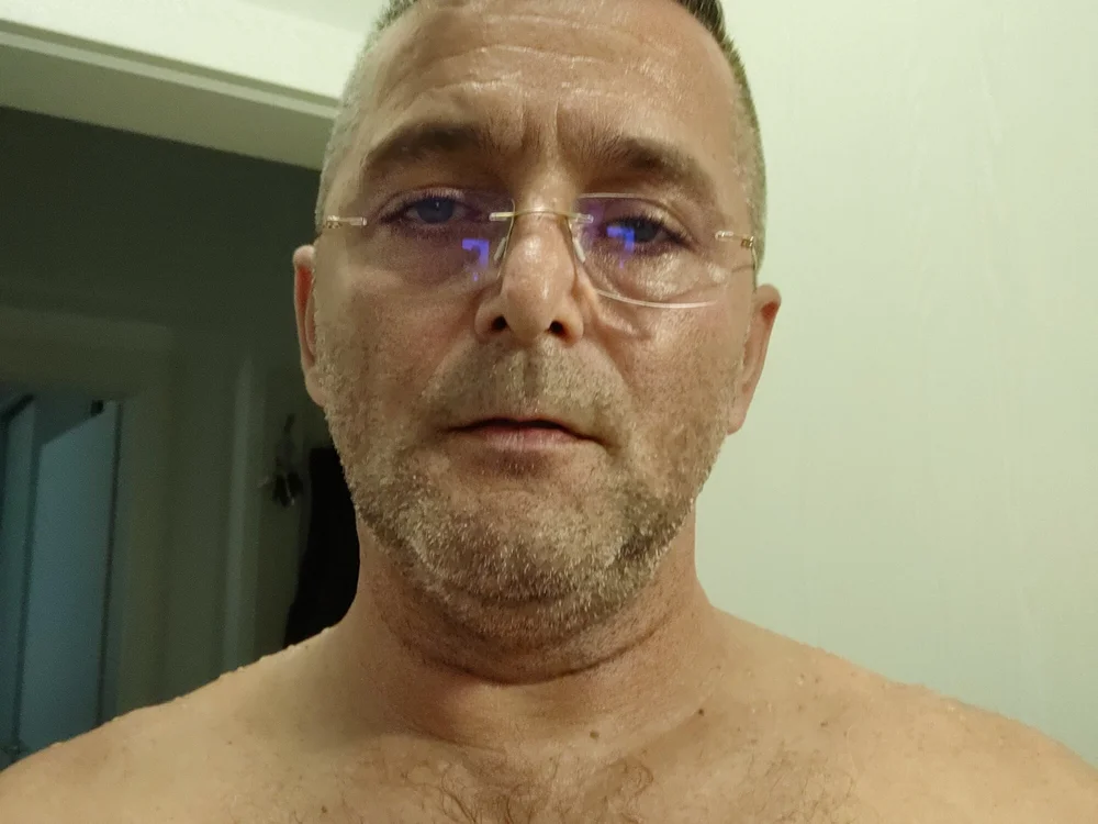 Magnificul_boys offline chatrum