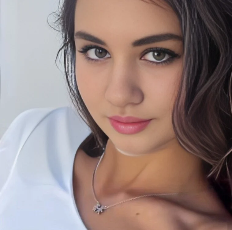 SensualMiley's Offline Chat Room