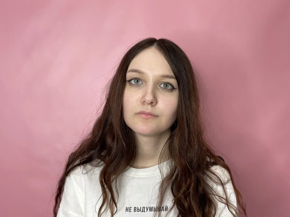 LonnaPariser cam model