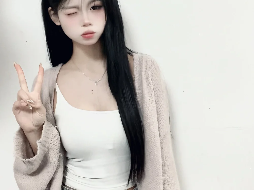 qiqi798 offline chatrum