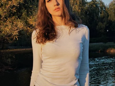 RenaAsperheim - Girl 