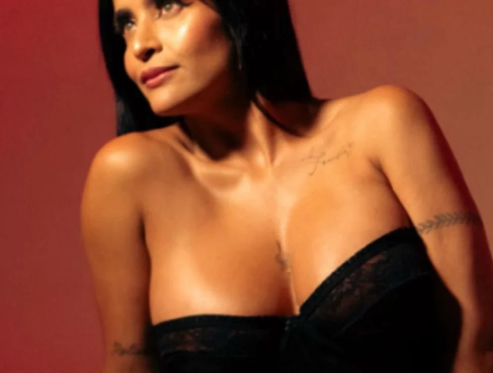 samara_warren7 cam model