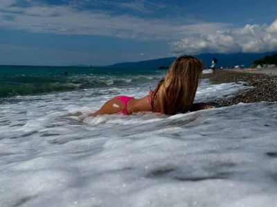 Velvet__sin Female Blonde Strip Webcam
