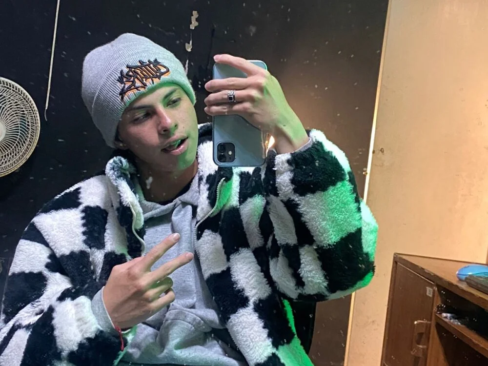 Chatroom XXX hors ligne de kenshintr