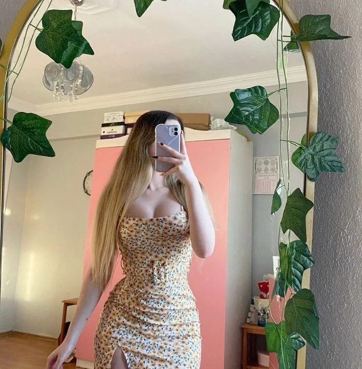 DarkLunaXx Adlı Modelin Çevrimdışı XXX Sohbeti