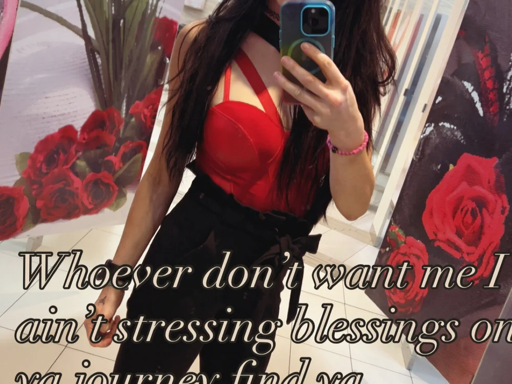 DarkHairBitch offline chatrum