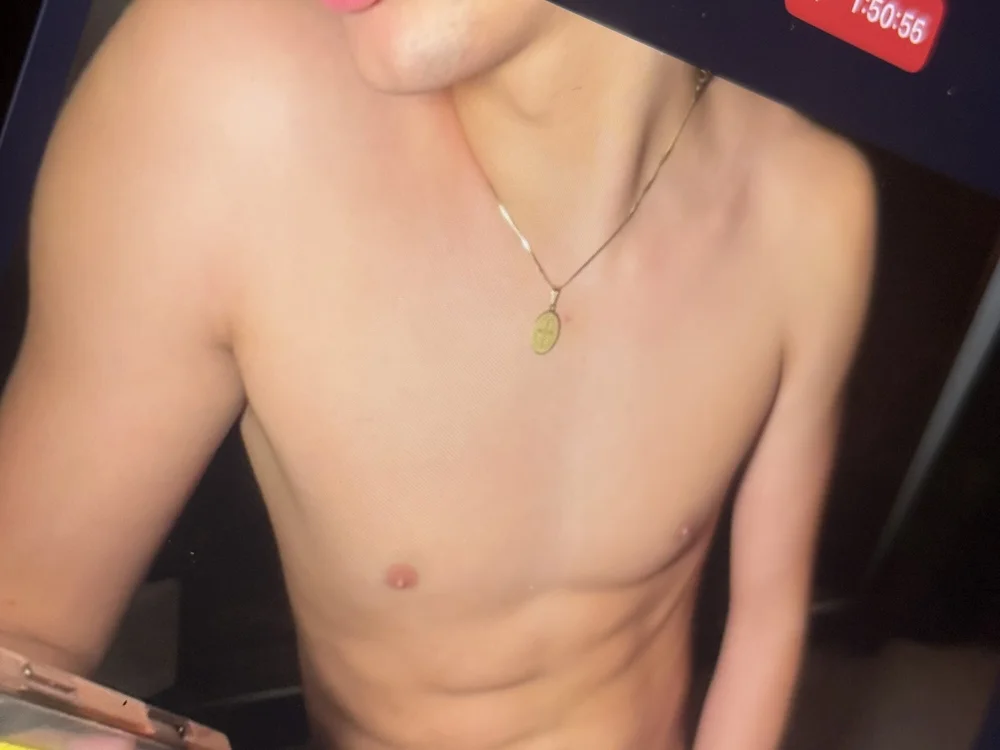 gaelwhitelll Offline XXX Chat