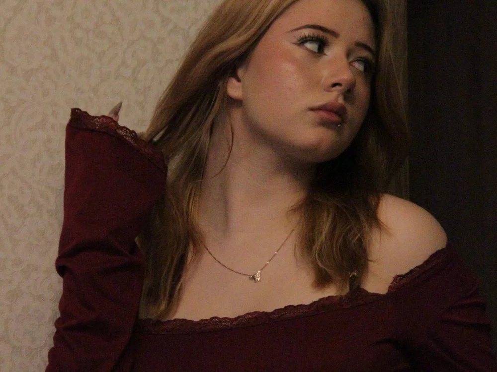ElanorGahan Offline XXX Chat