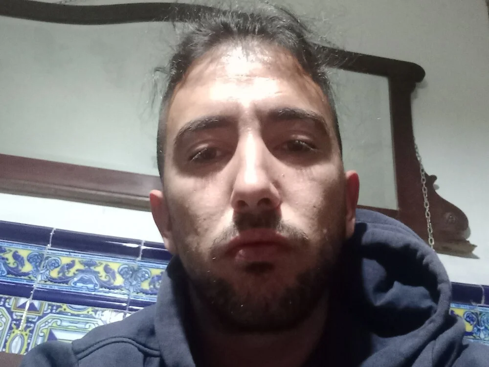 Offline XXX chat modela Mometi97