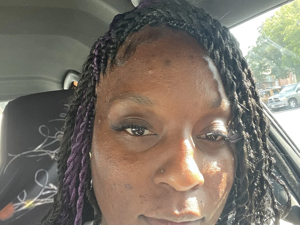 thickcoco35's Offline Chat Room