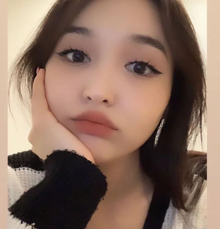 prettykimm's Offline Chat Room