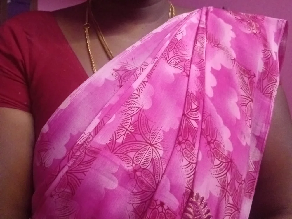 Thamilmegalai Adlı Modelin Çevrimdışı XXX Sohbeti