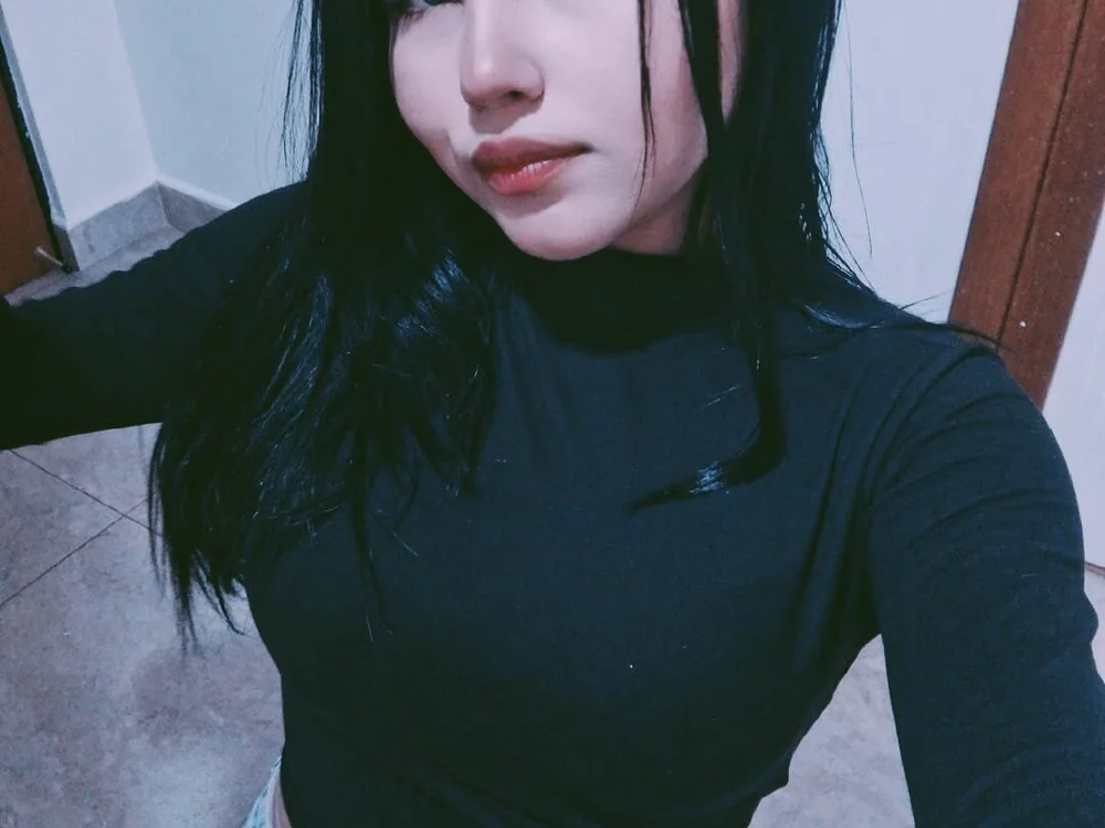 Sara_Moon_18 – Offline chatovacia miestnosť