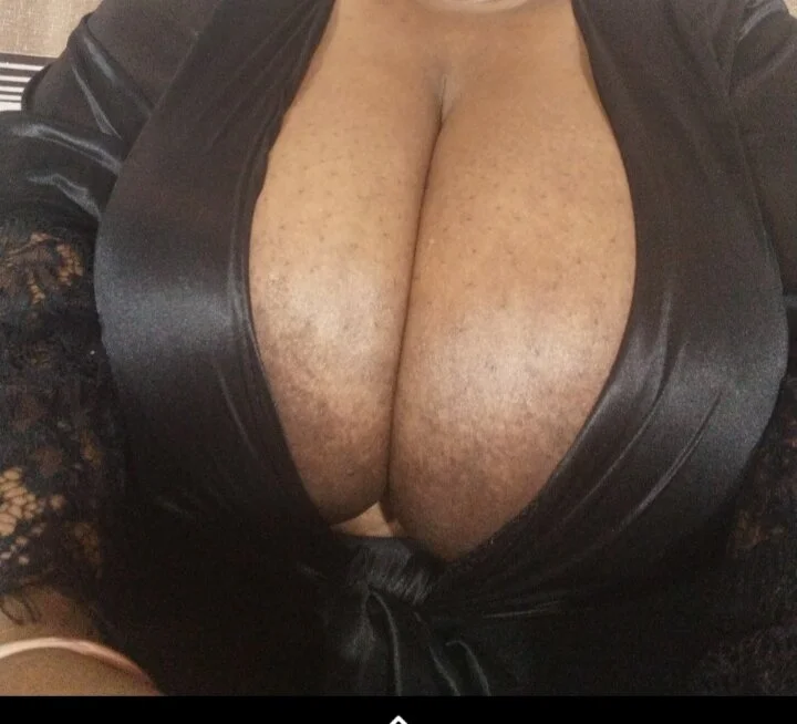 MrsGoddessScarlet cam model