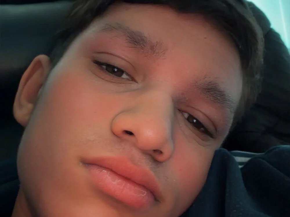 Waxgen92 Obrolan XXX Offline