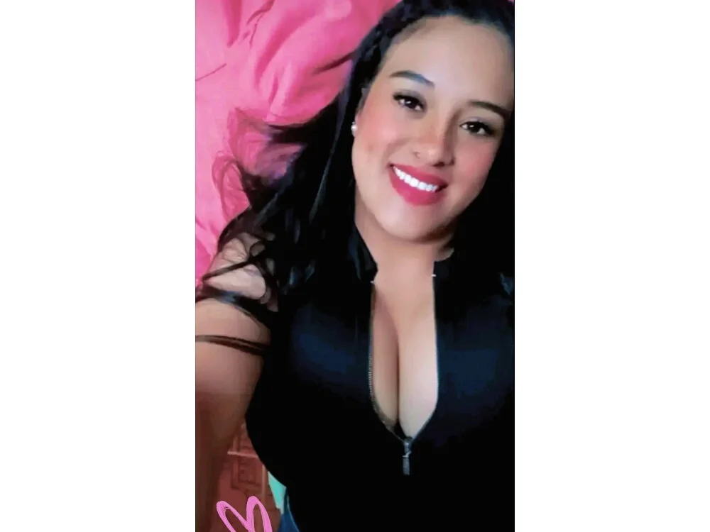 Biancaa_sweeet Offline XXX Chat