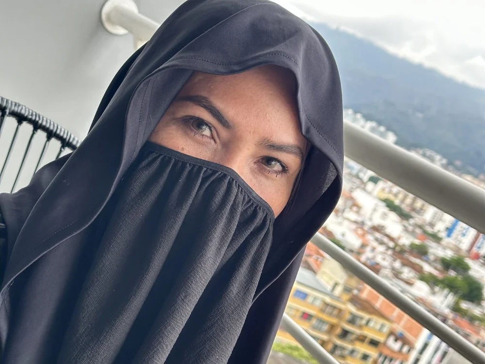 Malika1_'s Offline XXX Chat