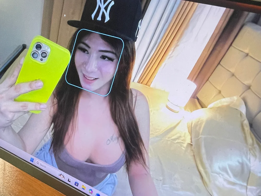 AnyaSofuck