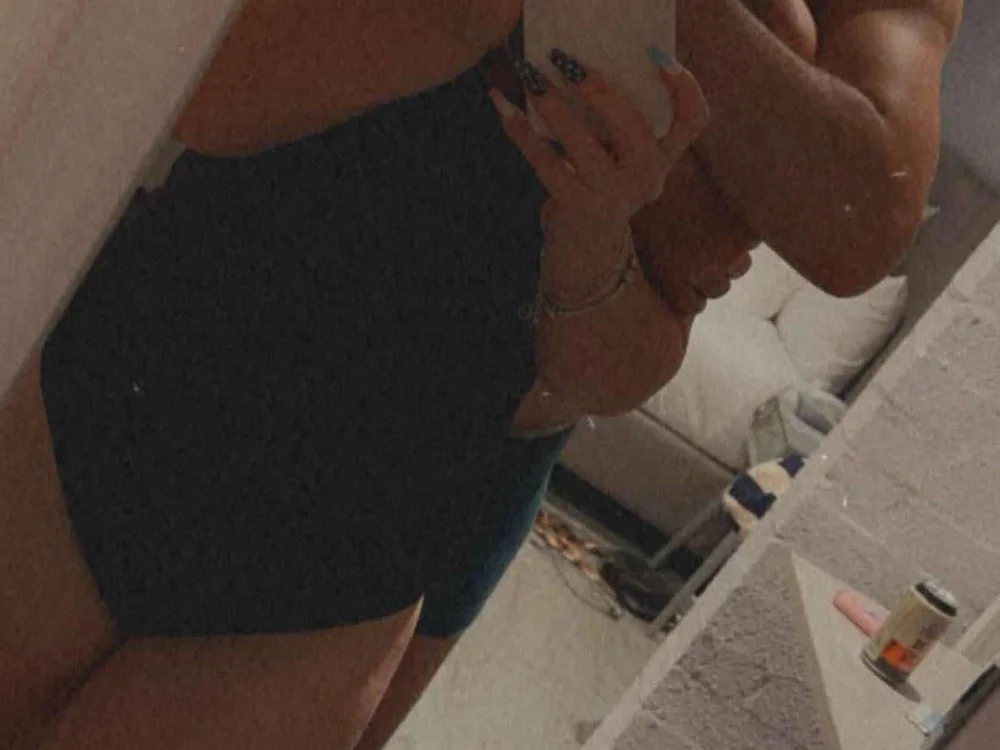 hornycouple6110's most recent online preview