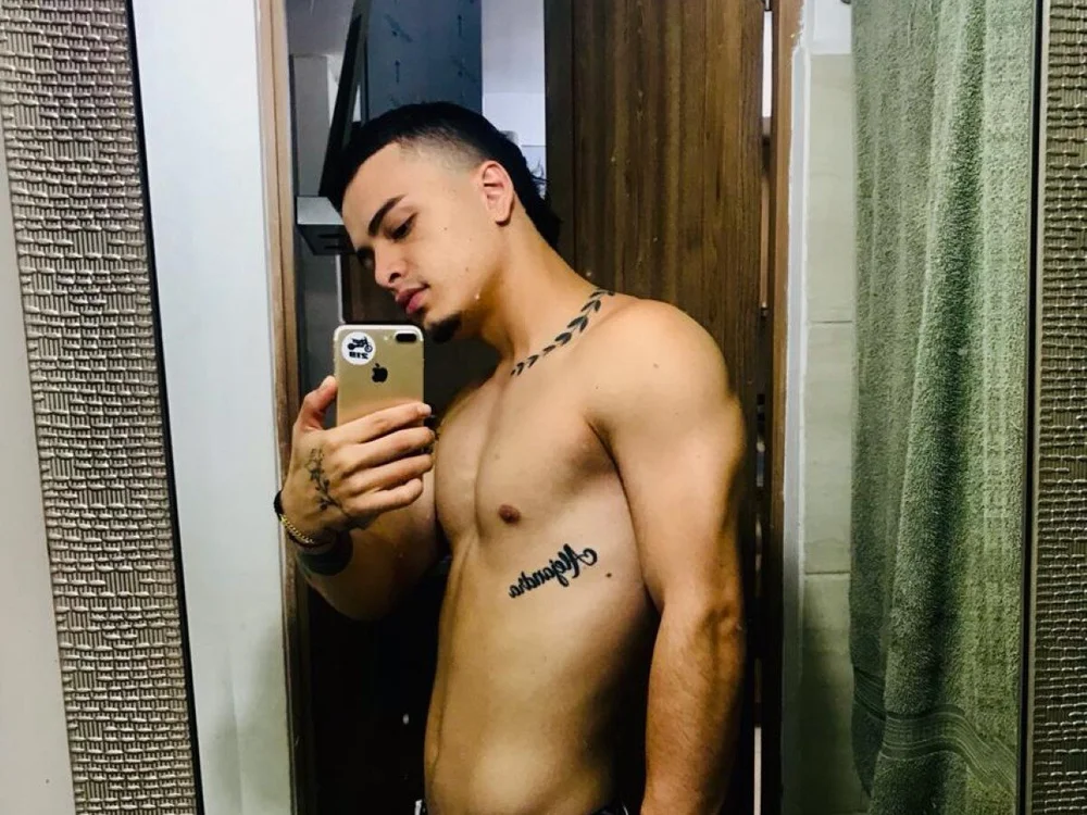 danny_42027 cam model