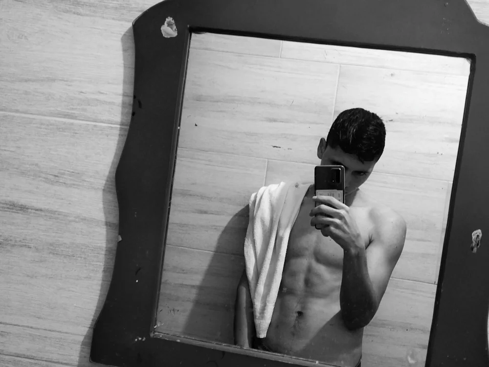 ห้องแชทออฟไลน์ของ Axel_marty_up