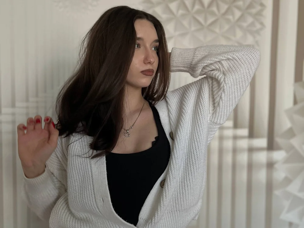elina_muse offline chatrum