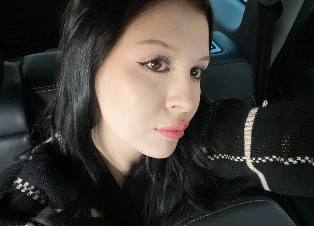 MonikaDolche Offline XXX Chat