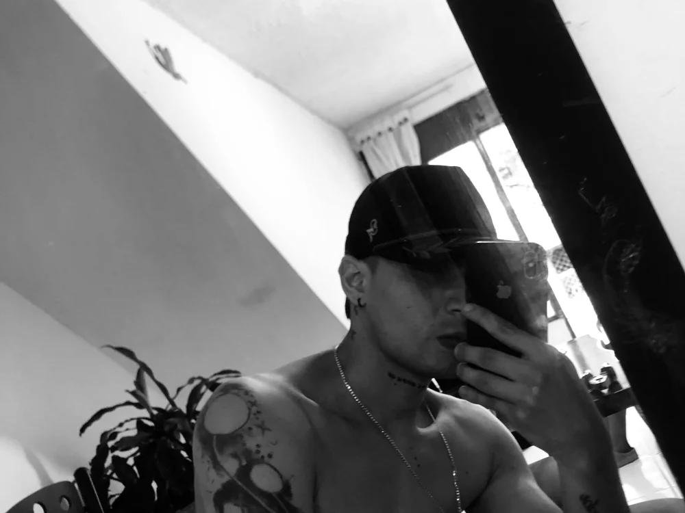 neaflaco777's Offline XXX Chat