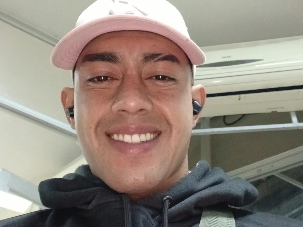 Elcali27's Offline Chat Room