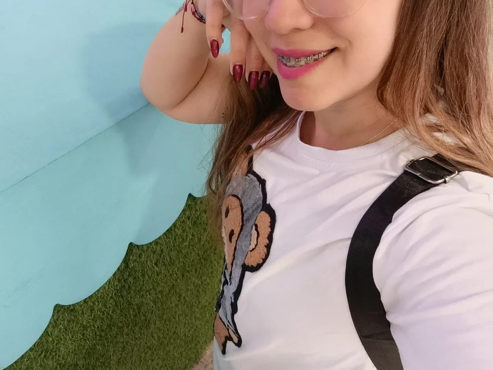 mollyangels_'s Offline XXX Chat