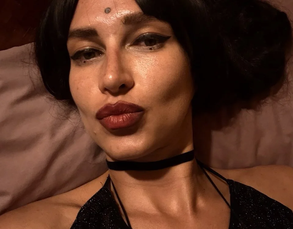 Lyssara's Offline Chat Room
