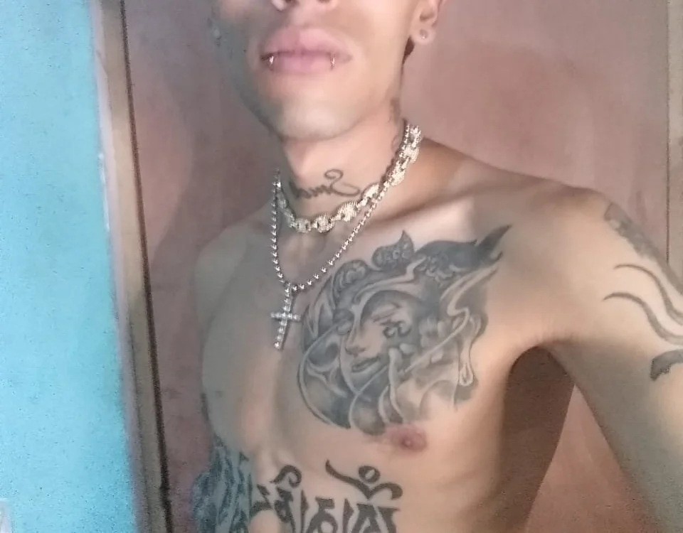 HOTMANTATTOO Offline Chatraum