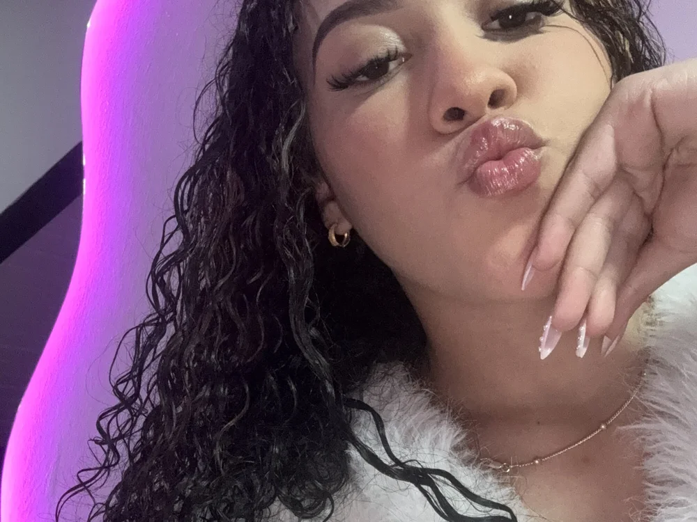 dayrubi_22 cam model