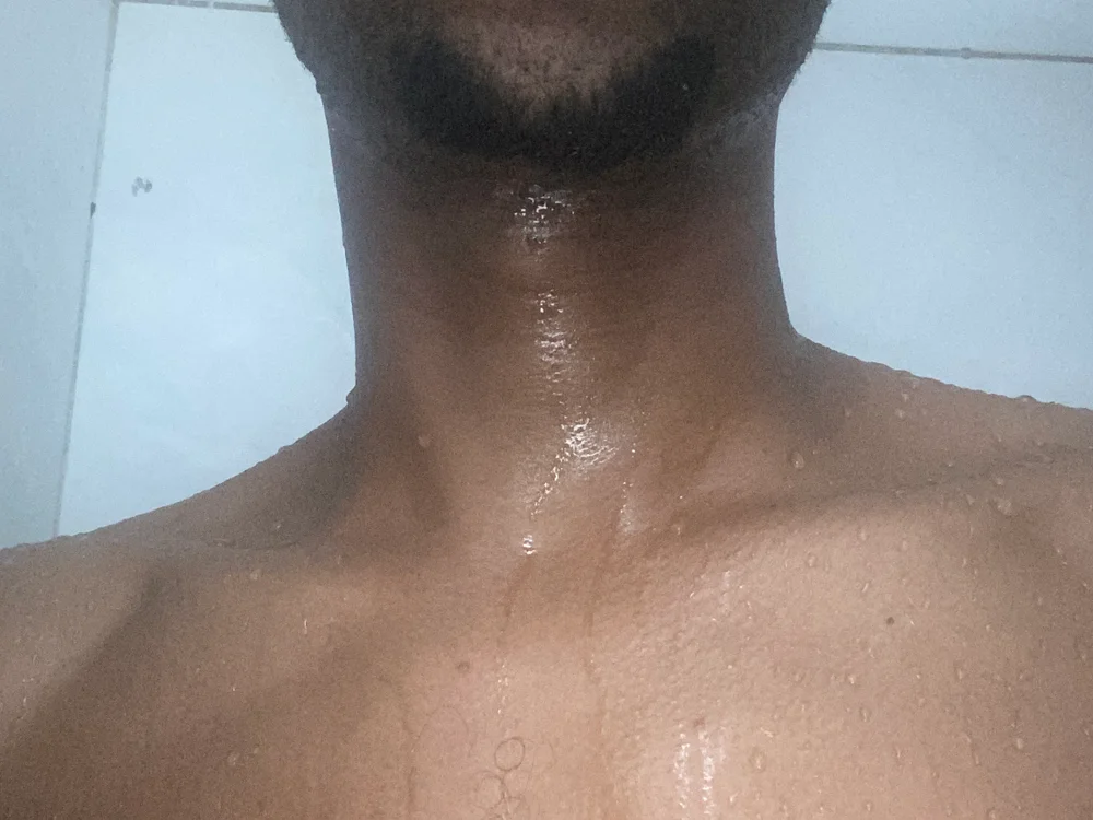 Jota122lhp Offline XXX-chat