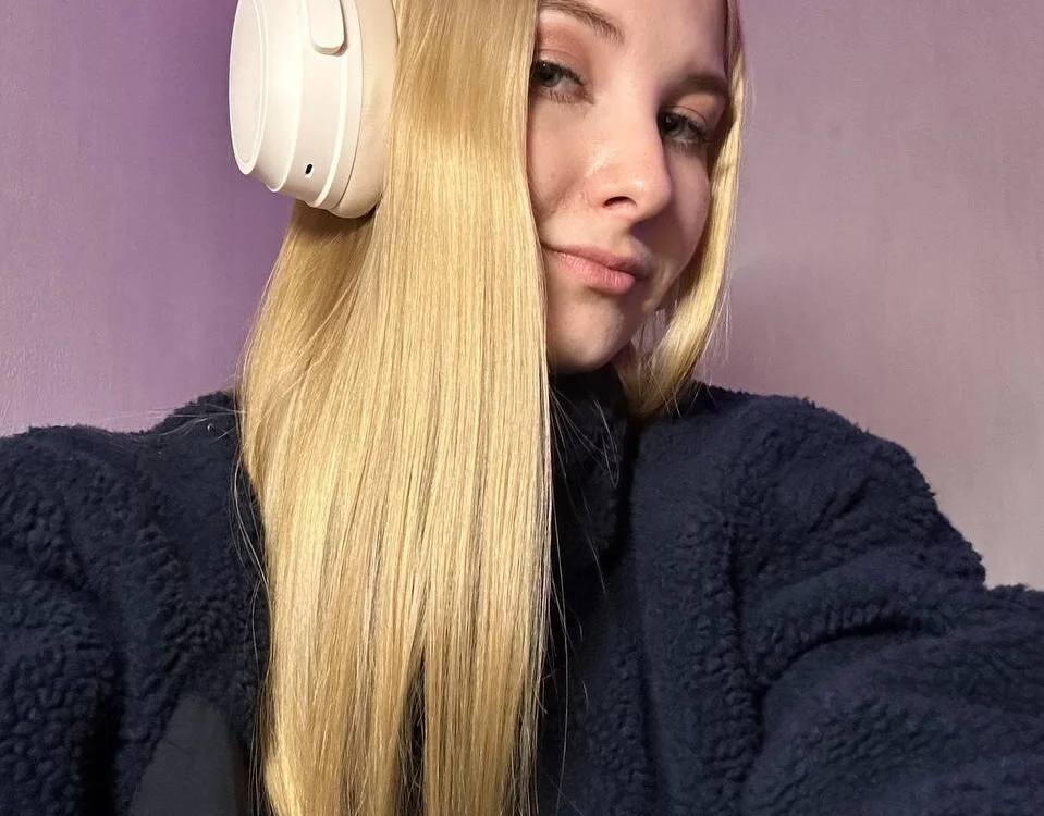 Moon_cutie's Offline XXX Chat