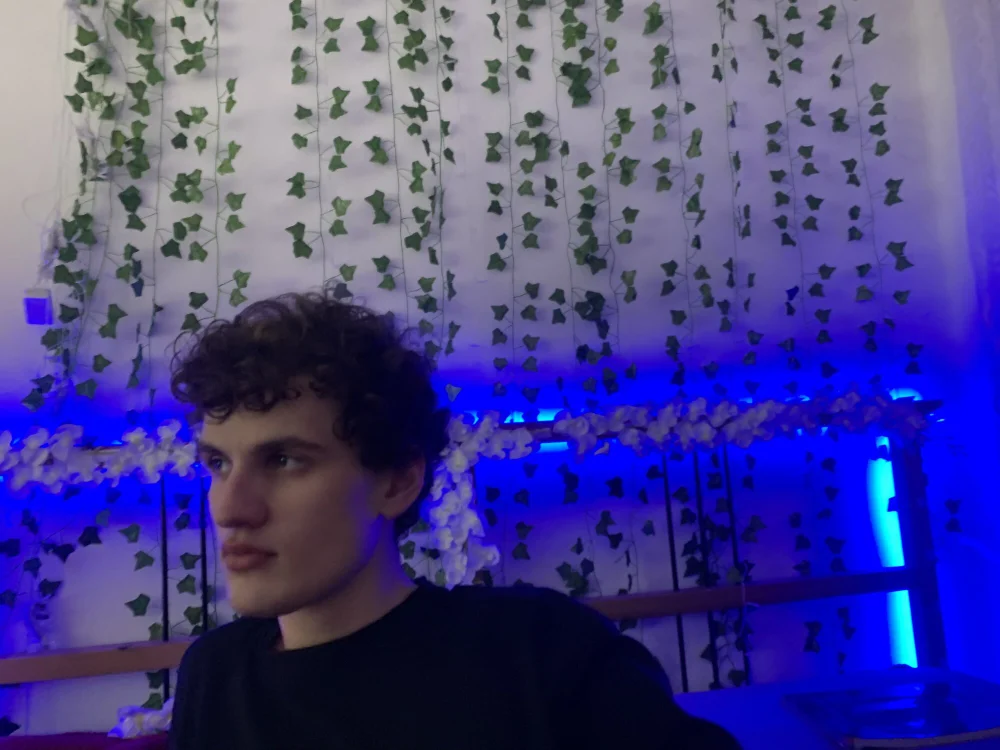 Rafael_Garciaa's Offline XXX Chat