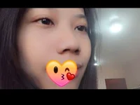 Model WetVirginPussy