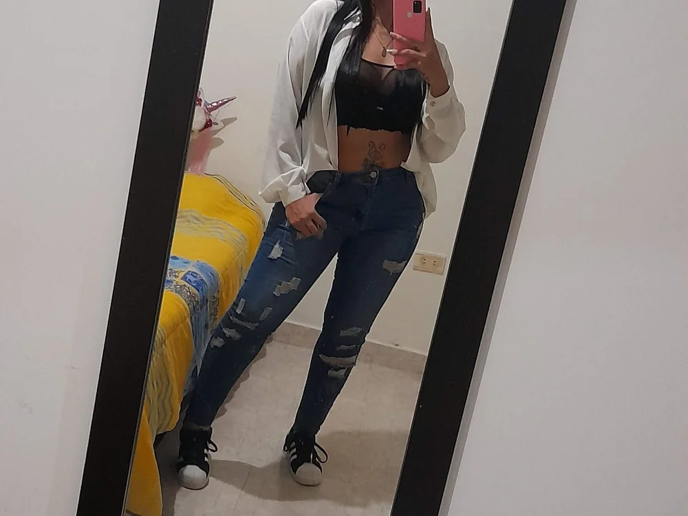 Pamela2814's Offline XXX Chat