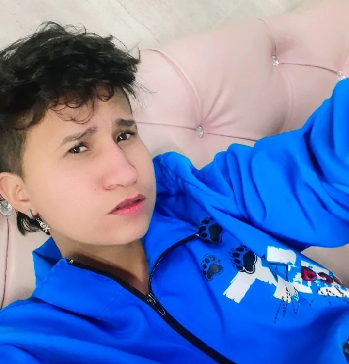 Im_Milan_Rs Offline XXX Chat