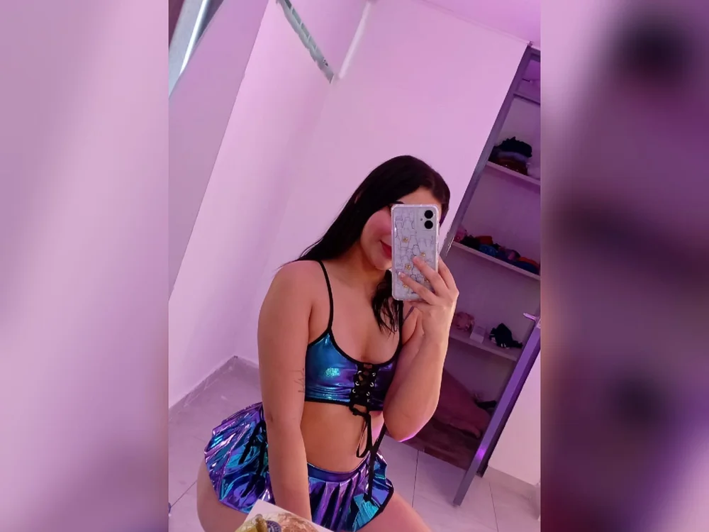 Offline XXX chat annie_clarkson
