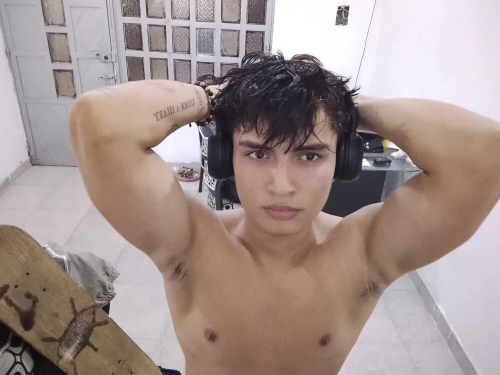 GREEN_XOX2 Chat XXX offline