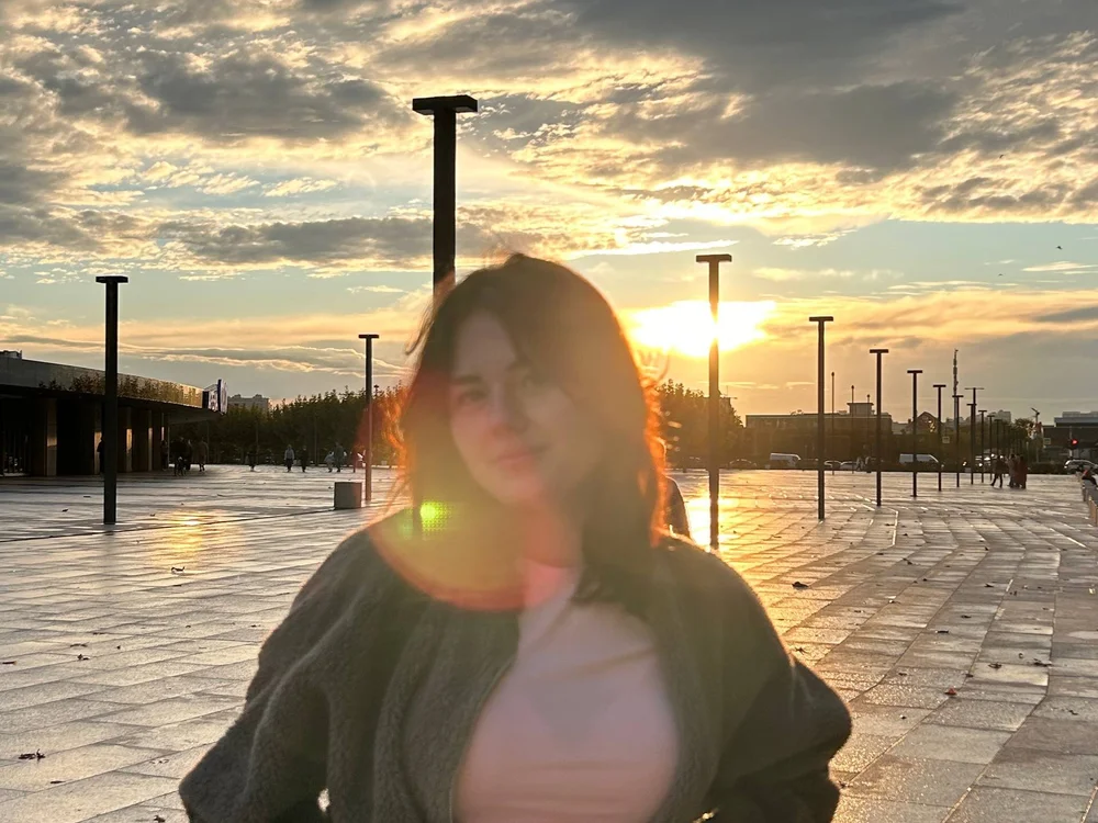 LeslySerna offline XXX-chat