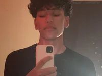 Skinnyywithbigdick webcam thumbnail