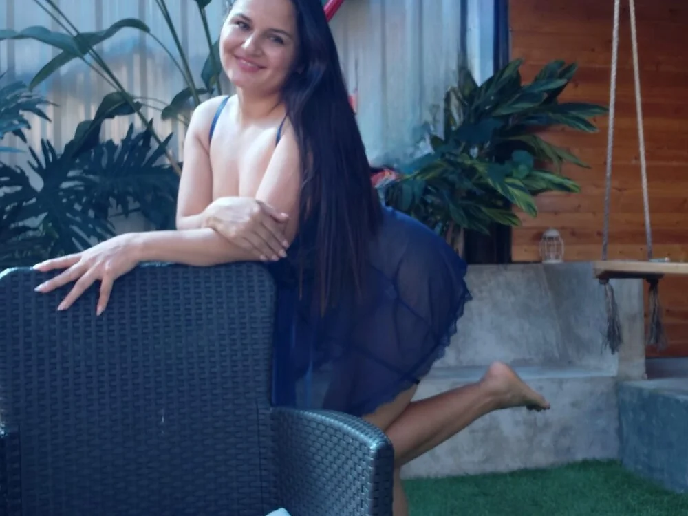 yineth___ offline XXX-chat