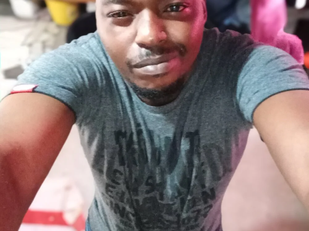 MpondoDick Offline XXX-Chat