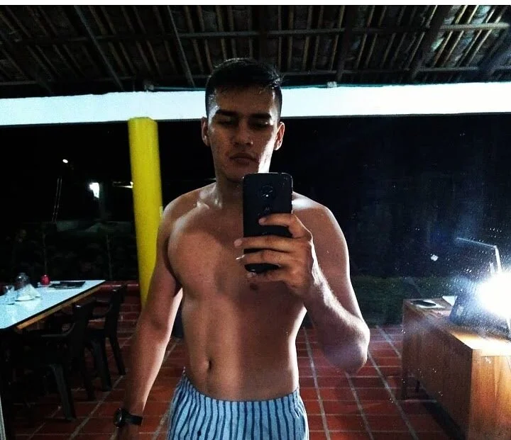 Offline XXX chat el_lecher0